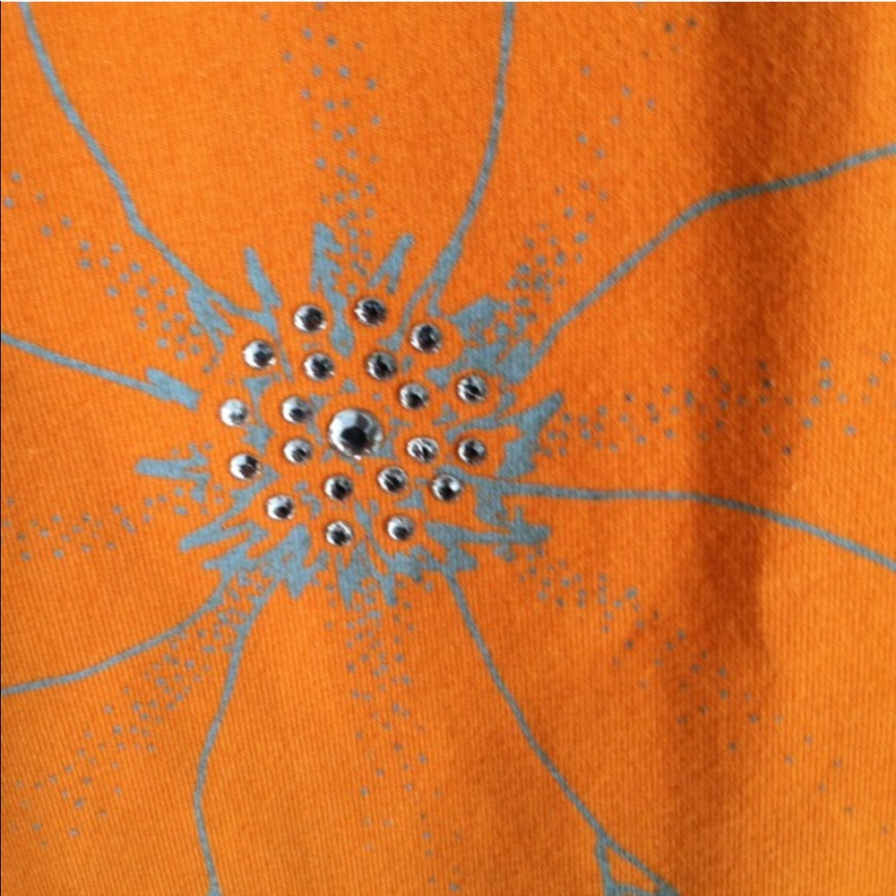 Halcyon Rhinestone Floral Top - Picture 4 of 4